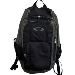 Oakley Enduro Black / Fatigue Green Backpack Style 92988